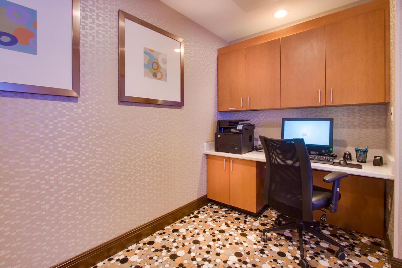 Springhill Suites By Marriott Orlando Lake Buena Vista South Kissimmee Bagian luar foto