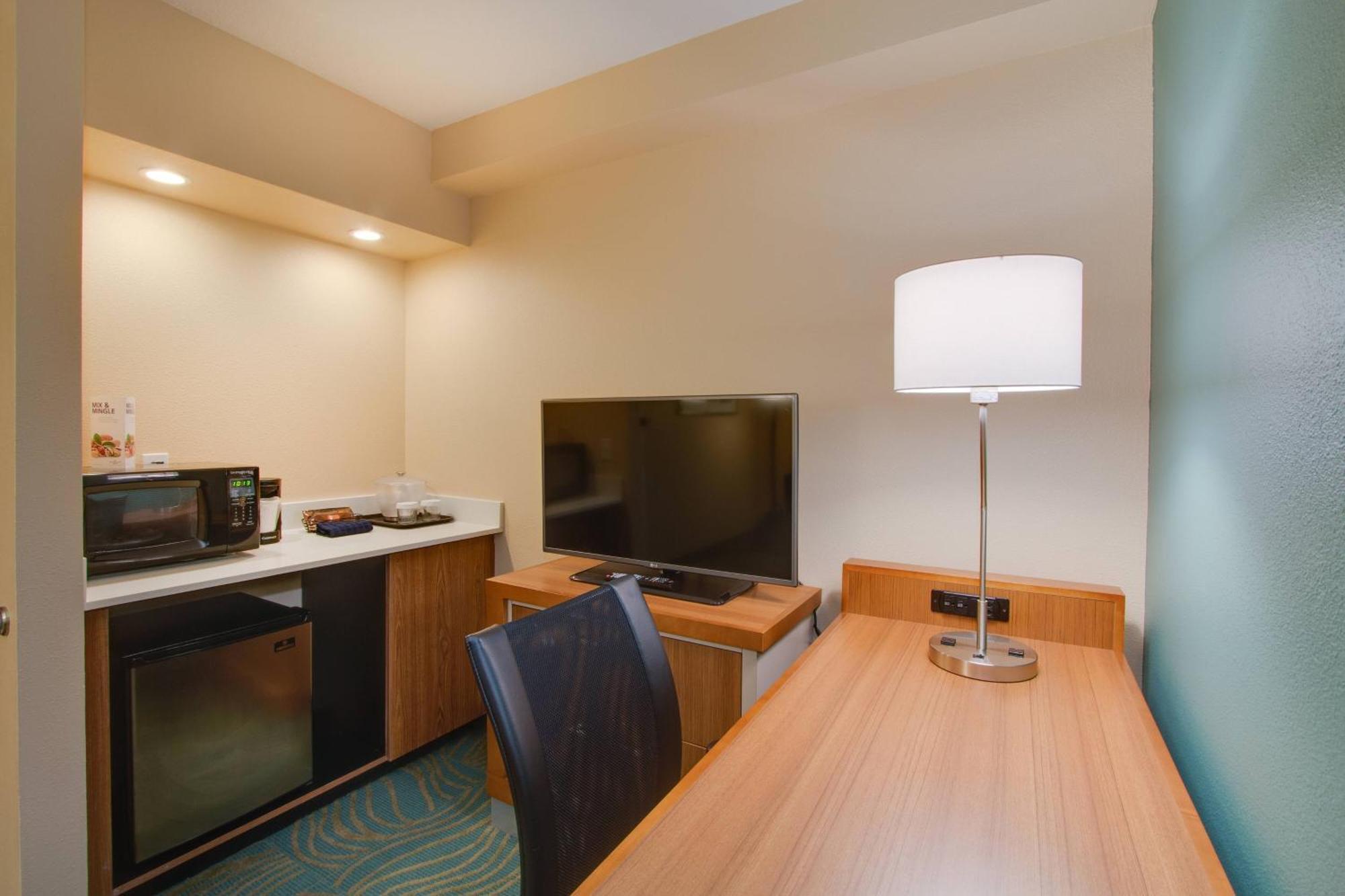 Springhill Suites By Marriott Orlando Lake Buena Vista South Kissimmee Bagian luar foto